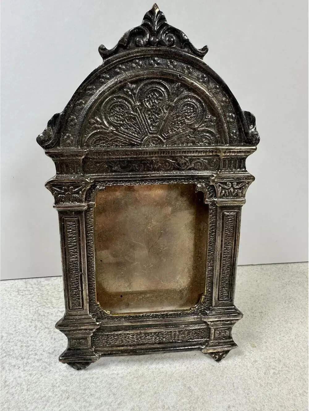 VTG Victorian Revival Silverplate Picture Frame Ornate Repoussé Easel Back